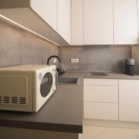Spectacular Near Dance Hall/center Daire Kalamata