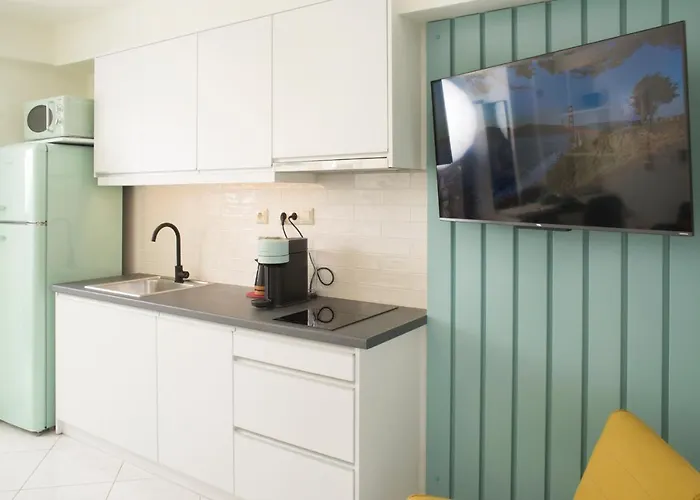 Daire Spectacular Near Dance Hall/center Kalamata